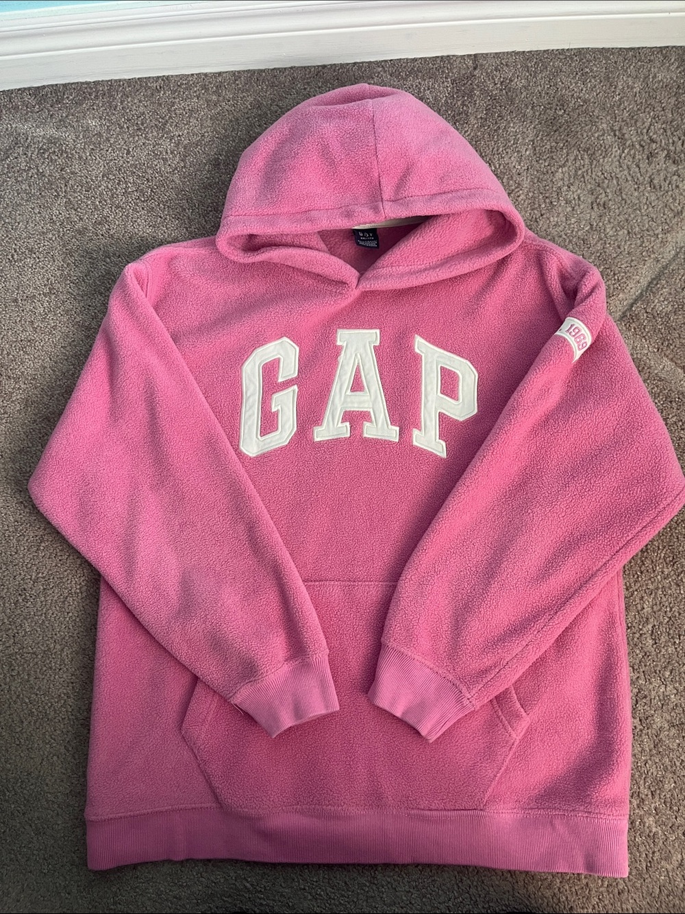 GAP fuzzy hoodie